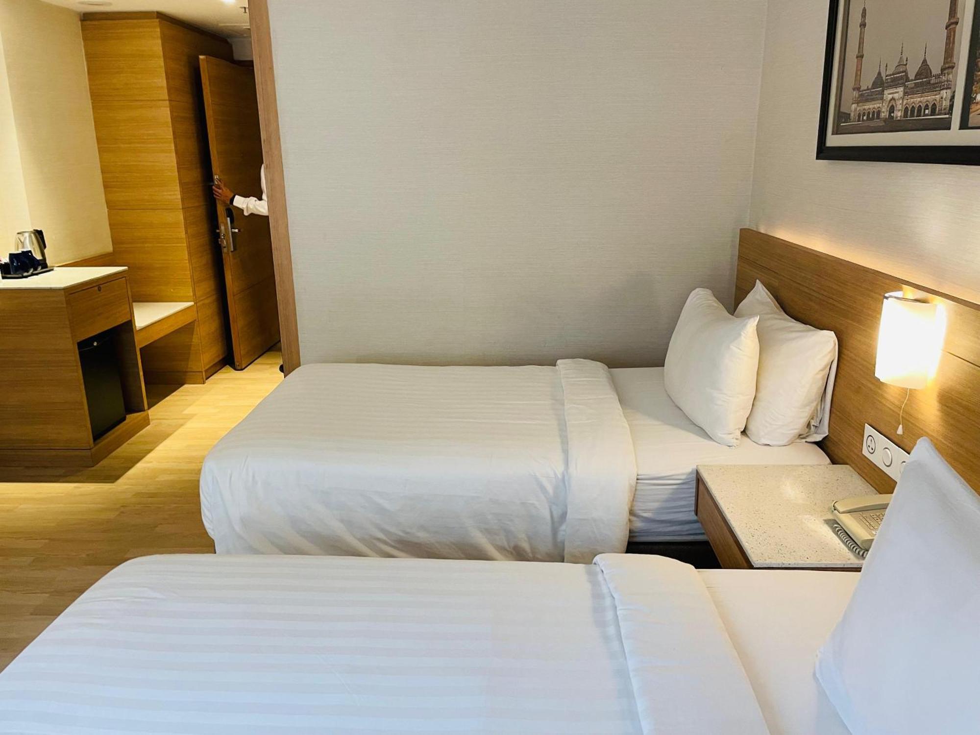 Hotel Maple Tree - Near Ekana Cricket Stadium - Lucknow Esterno foto
