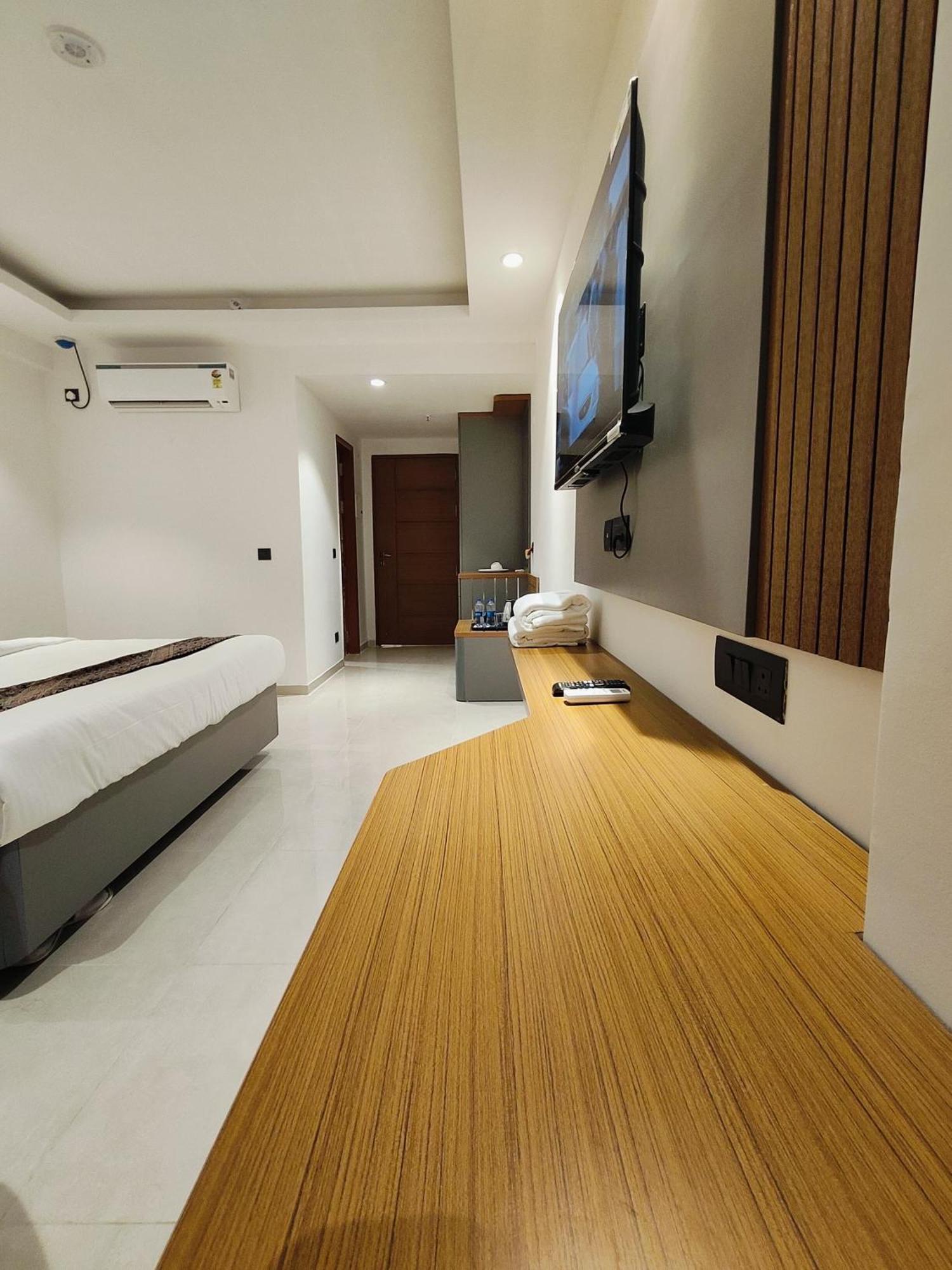 Hotel Maple Tree - Near Ekana Cricket Stadium - Lucknow Esterno foto