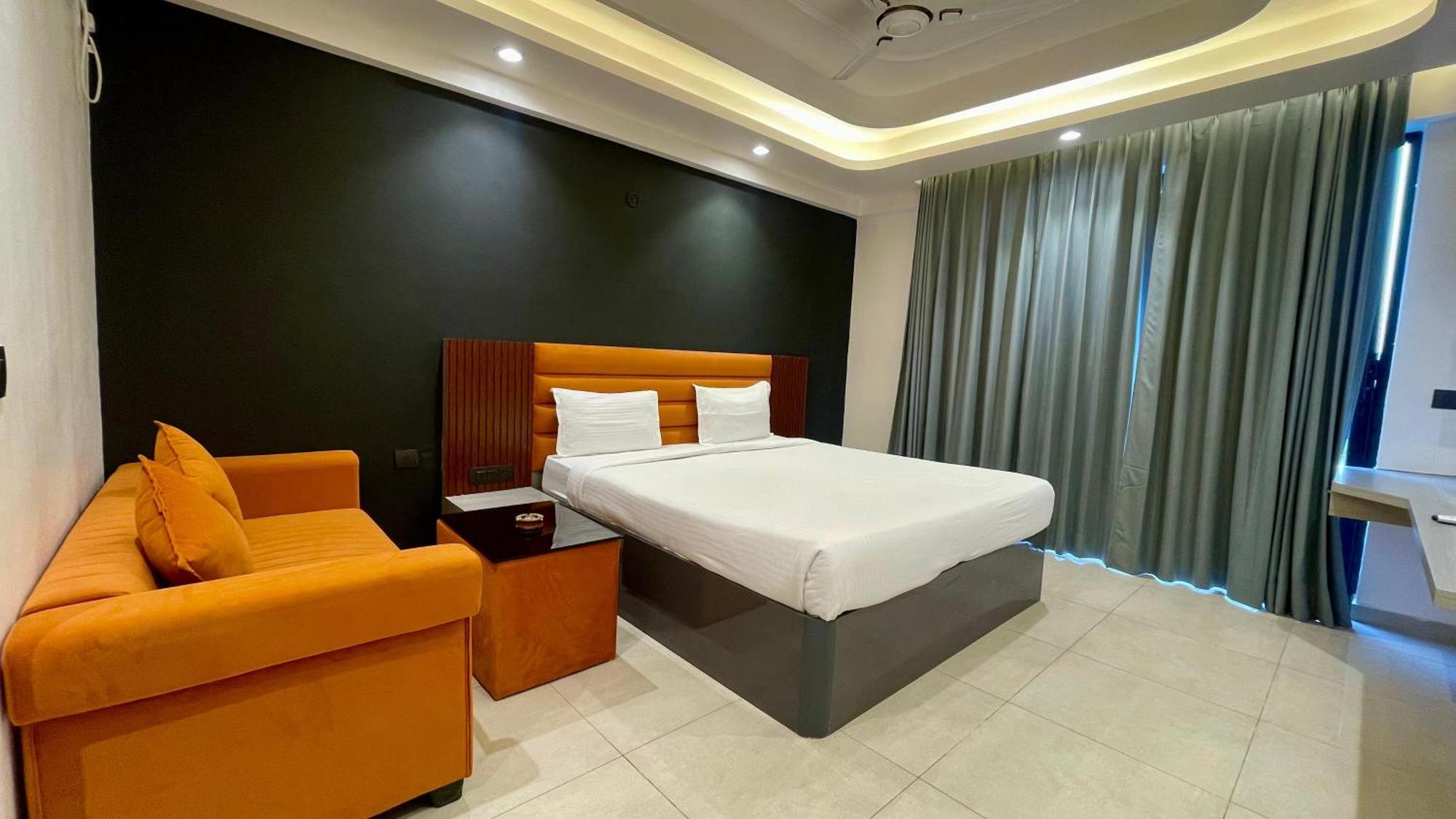 Hotel Maple Tree - Near Ekana Cricket Stadium - Lucknow Esterno foto