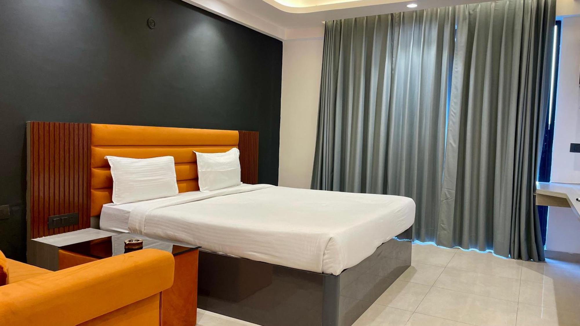 Hotel Maple Tree - Near Ekana Cricket Stadium - Lucknow Esterno foto